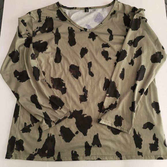 HSX Tops - Olive Leopard Long Sleeve Athletic Top 2X Performance shirt Army Green Women’s